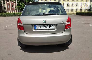 Хэтчбек Skoda Fabia 2009 в 
