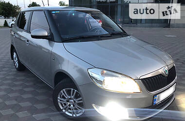Хетчбек Skoda Fabia 2011 в 