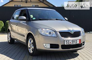 Хетчбек Skoda Fabia 2008 в 