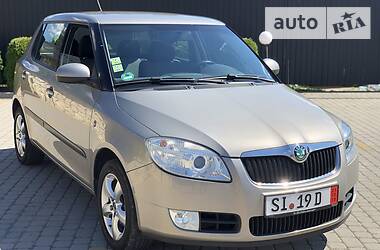 Хетчбек Skoda Fabia 2008 в 