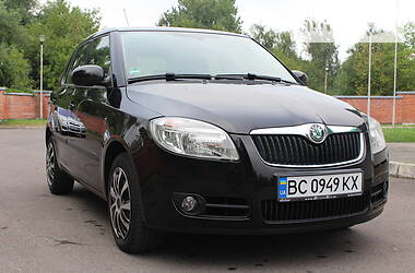 Хэтчбек Skoda Fabia 2009 в Дрогобыче