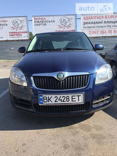Хетчбек Skoda Fabia 2008 в Рівному