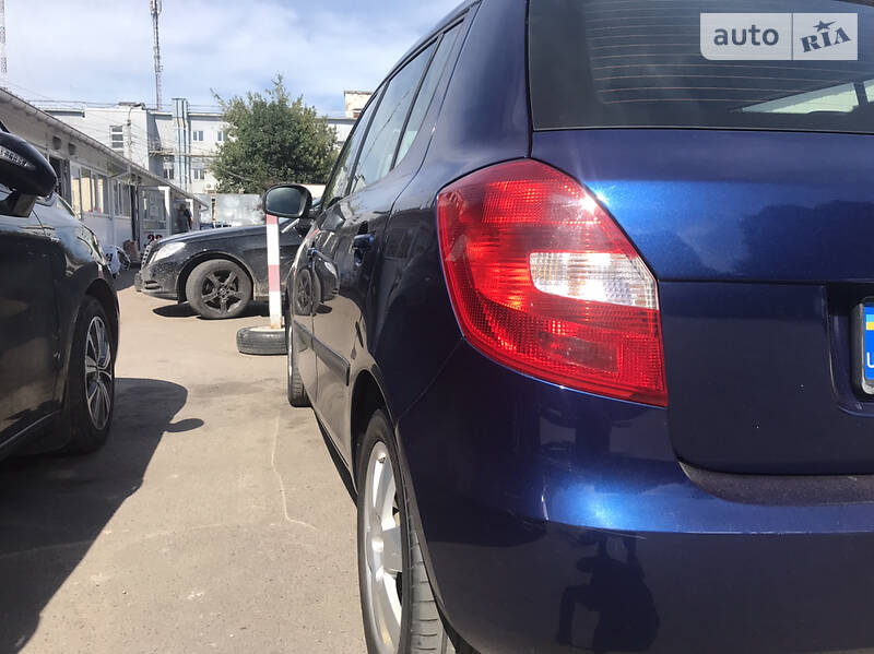 Хетчбек Skoda Fabia 2008 в Рівному