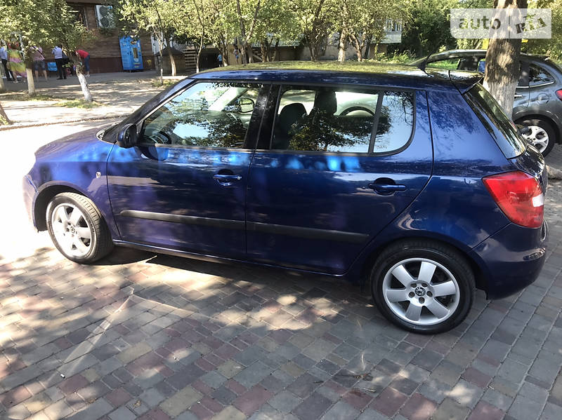 Хетчбек Skoda Fabia 2008 в Рівному
