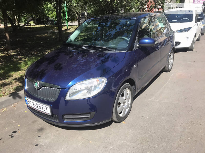 Хетчбек Skoda Fabia 2008 в Рівному