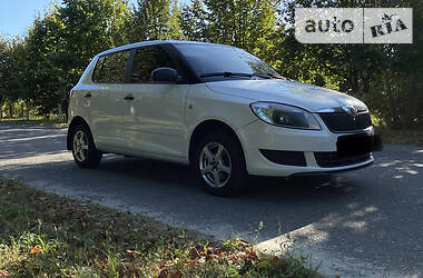 Хэтчбек Skoda Fabia 2011 в Киеве