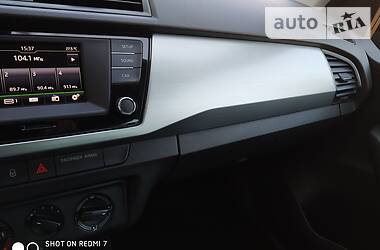 Хетчбек Skoda Fabia 2016 в 