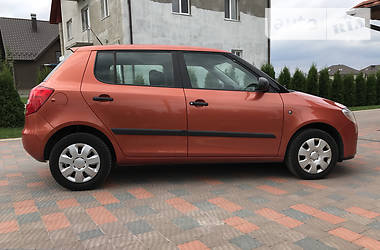 Хэтчбек Skoda Fabia 2009 в Луцке