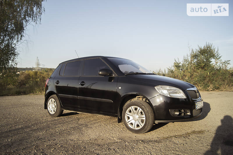 Хетчбек Skoda Fabia 2008 в Новому Розділі
