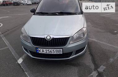 Хэтчбек Skoda Fabia 2010 в Киеве