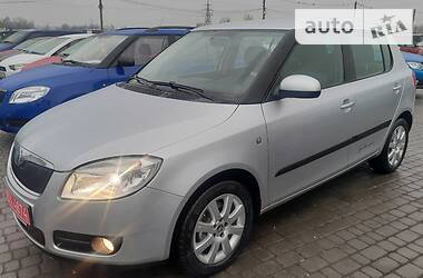 Хэтчбек Skoda Fabia 2009 в Черновцах