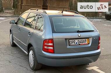 Универсал Skoda Fabia 2003 в Тернополе