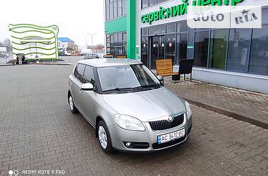 Хэтчбек Skoda Fabia 2008 в Нововолынске