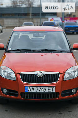 Хэтчбек Skoda Fabia 2008 в Киеве