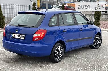 Универсал Skoda Fabia 2009 в Житомире