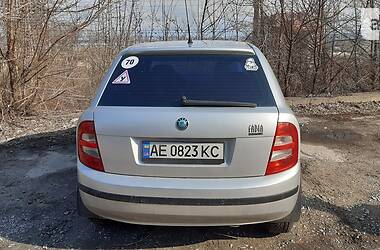 Хэтчбек Skoda Fabia 2002 в Днепре