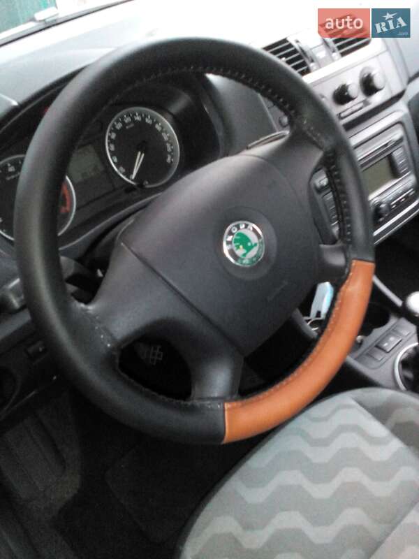 Универсал Skoda Fabia 2009 в Запорожье
