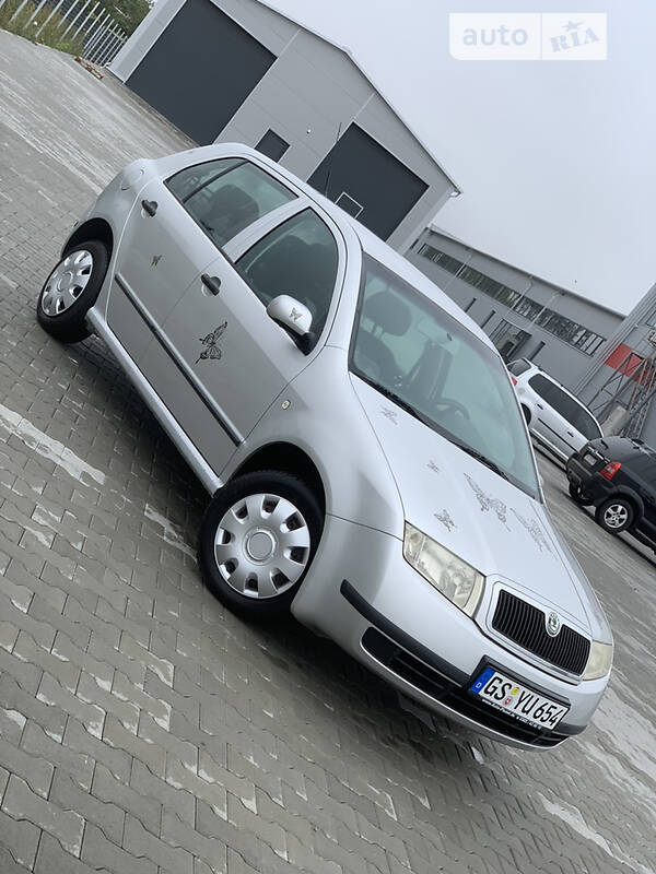 Skoda Fabia RIDNA FARBA