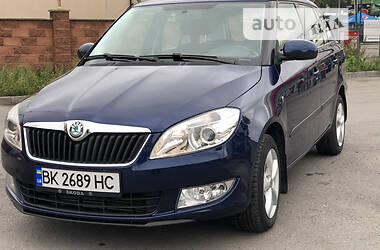 Универсал Skoda Fabia 2010 в Ровно