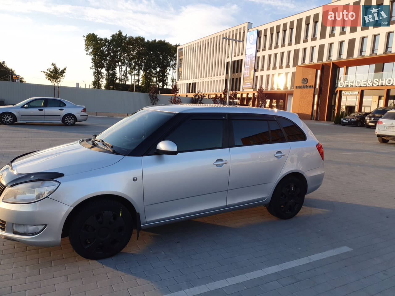 2014 Skoda Fabia - мініатюра 4