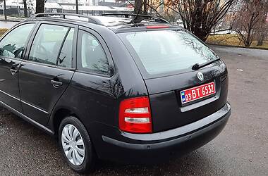 Универсал Skoda Fabia 2004 в Ровно