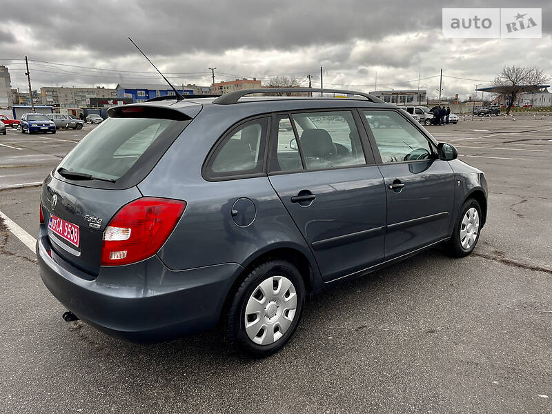 Универсал Skoda Fabia 2010 в Кременчуге фото 2 Универсал Skoda Fabia 2010 в Кременчуге