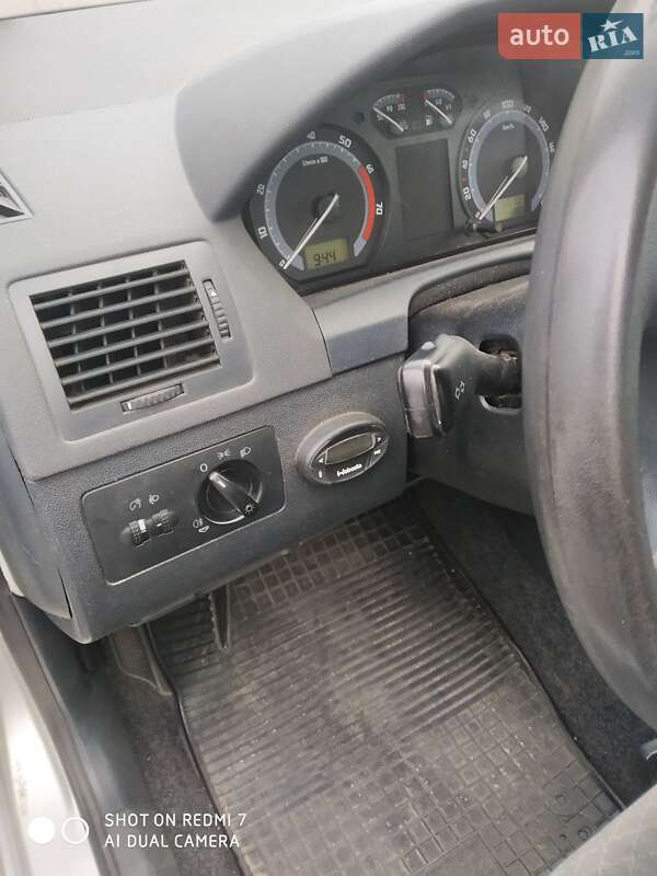 Універсал Skoda Fabia 2004 в Красилові