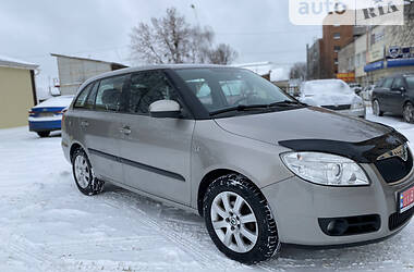 Универсал Skoda Fabia 2010 в Полтаве