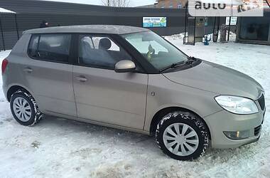 Хэтчбек Skoda Fabia 2014 в Миргороде