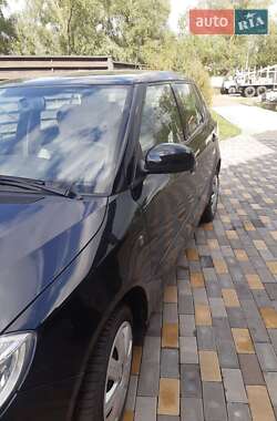 Хэтчбек Skoda Fabia 2009 в 