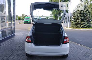 Хэтчбек Skoda Fabia 2017 в 