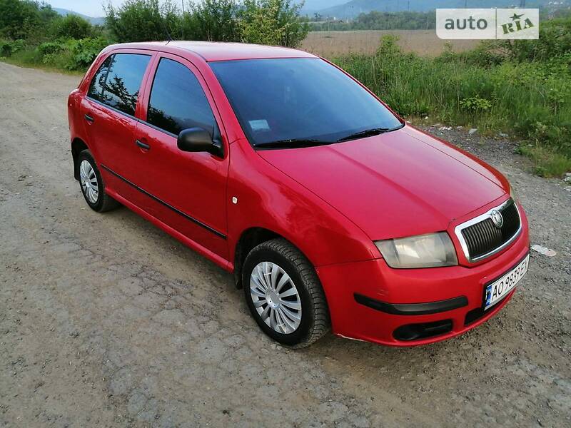 Хэтчбек Skoda Fabia 2006 в Сваляве