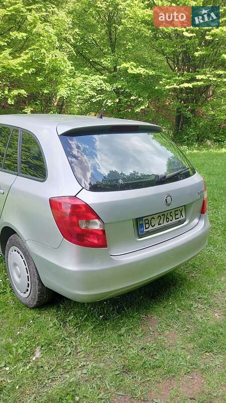 Універсал Skoda Fabia 2010 в Львові