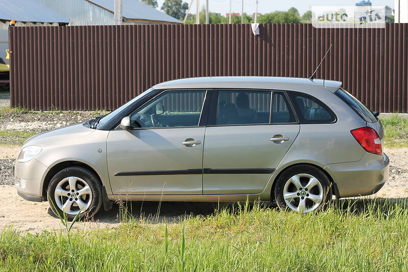Универсал Skoda Fabia 2008 в Львове
