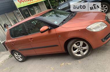 Хэтчбек Skoda Fabia 2007 в Днепре