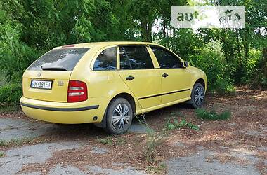 Хэтчбек Skoda Fabia 2003 в Житомире