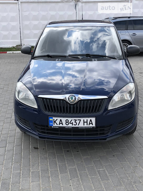 Хэтчбек Skoda Fabia 2012 в Черновцах