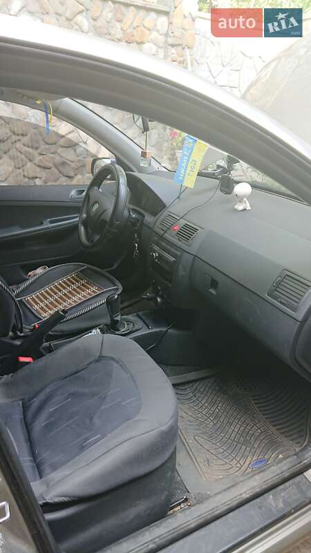 Хэтчбек Skoda Fabia 2006 в Ивано-Франковске