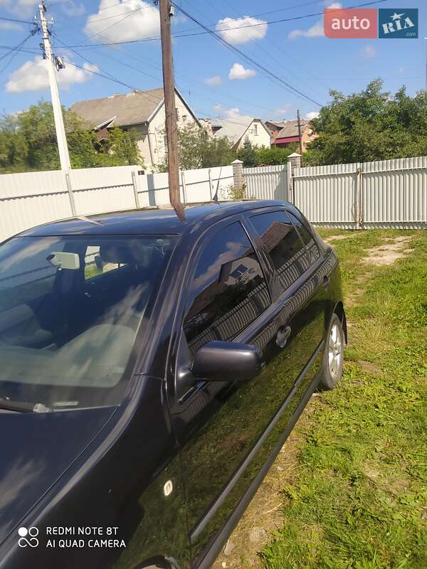 Седан Skoda Fabia 2005 в Львові