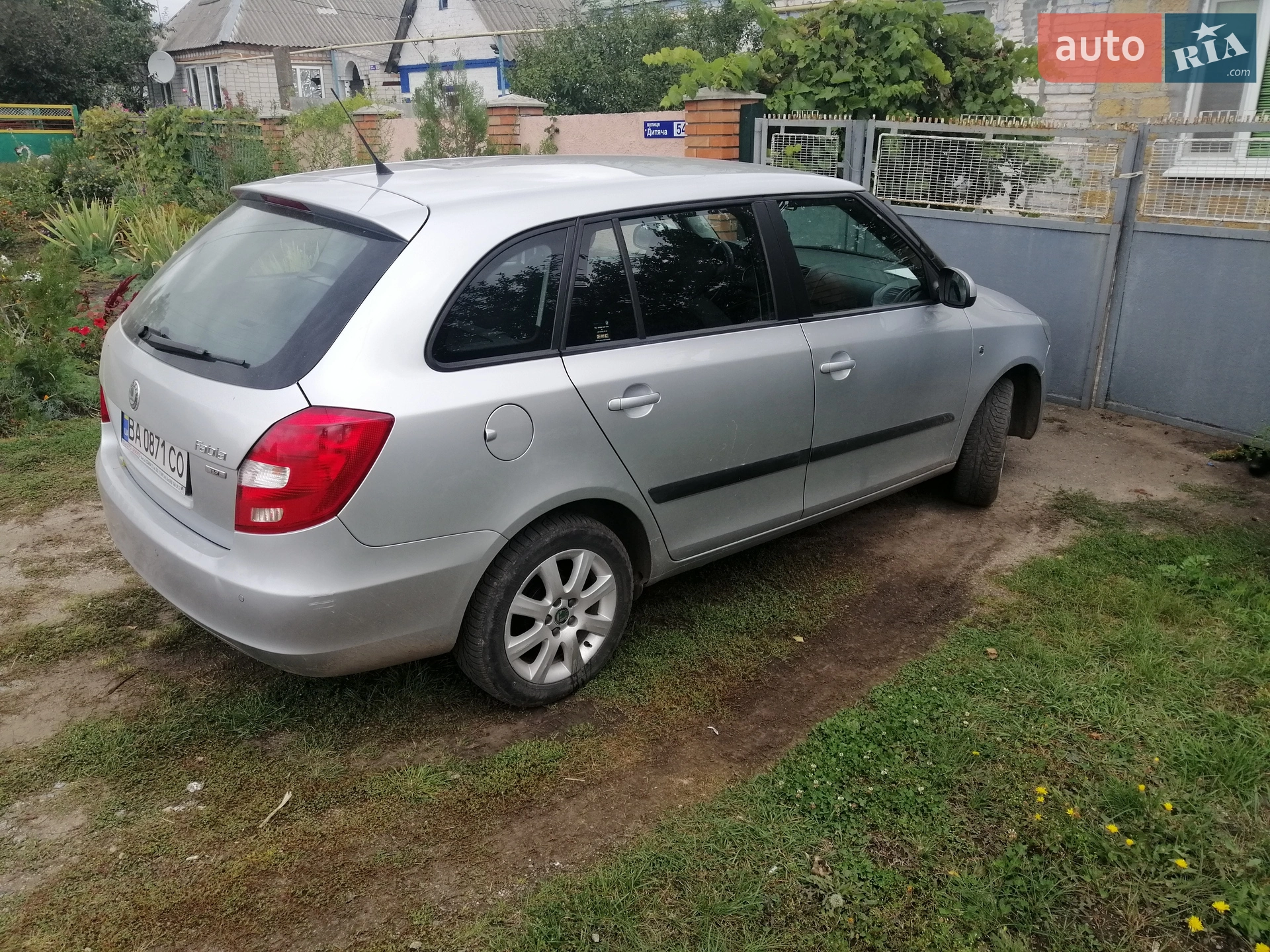 2010 Skoda Fabia - мініатюра 4