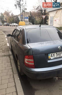 Седан Skoda Fabia 2006 в 