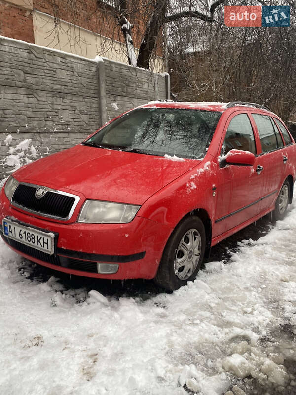 Універсал Skoda Fabia 2001 в Миргороді