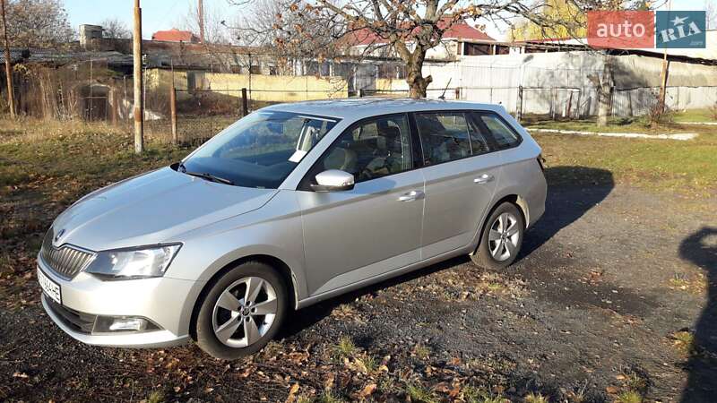 Универсал Skoda Fabia 2017 в Ужгороде