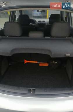 Хетчбек Skoda Fabia 2008 в Дніпрі