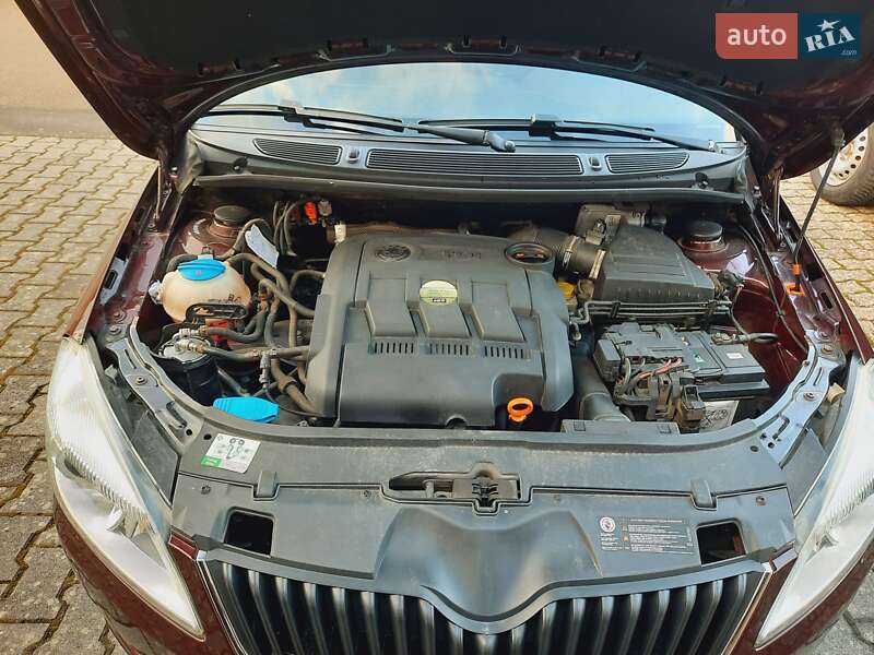 Универсал Skoda Fabia 2011 в Житомире