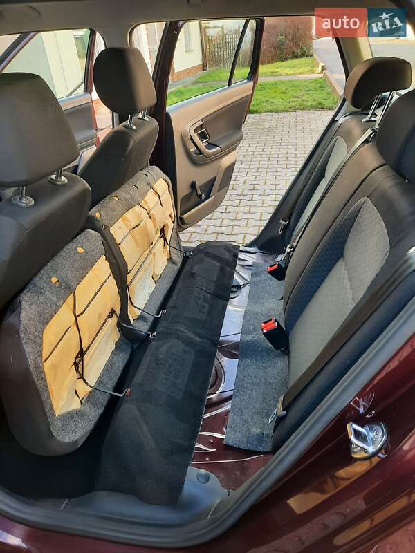 Универсал Skoda Fabia 2011 в Житомире