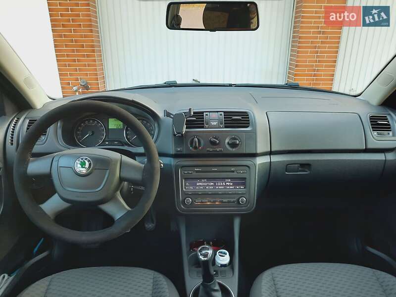 Универсал Skoda Fabia 2011 в Житомире