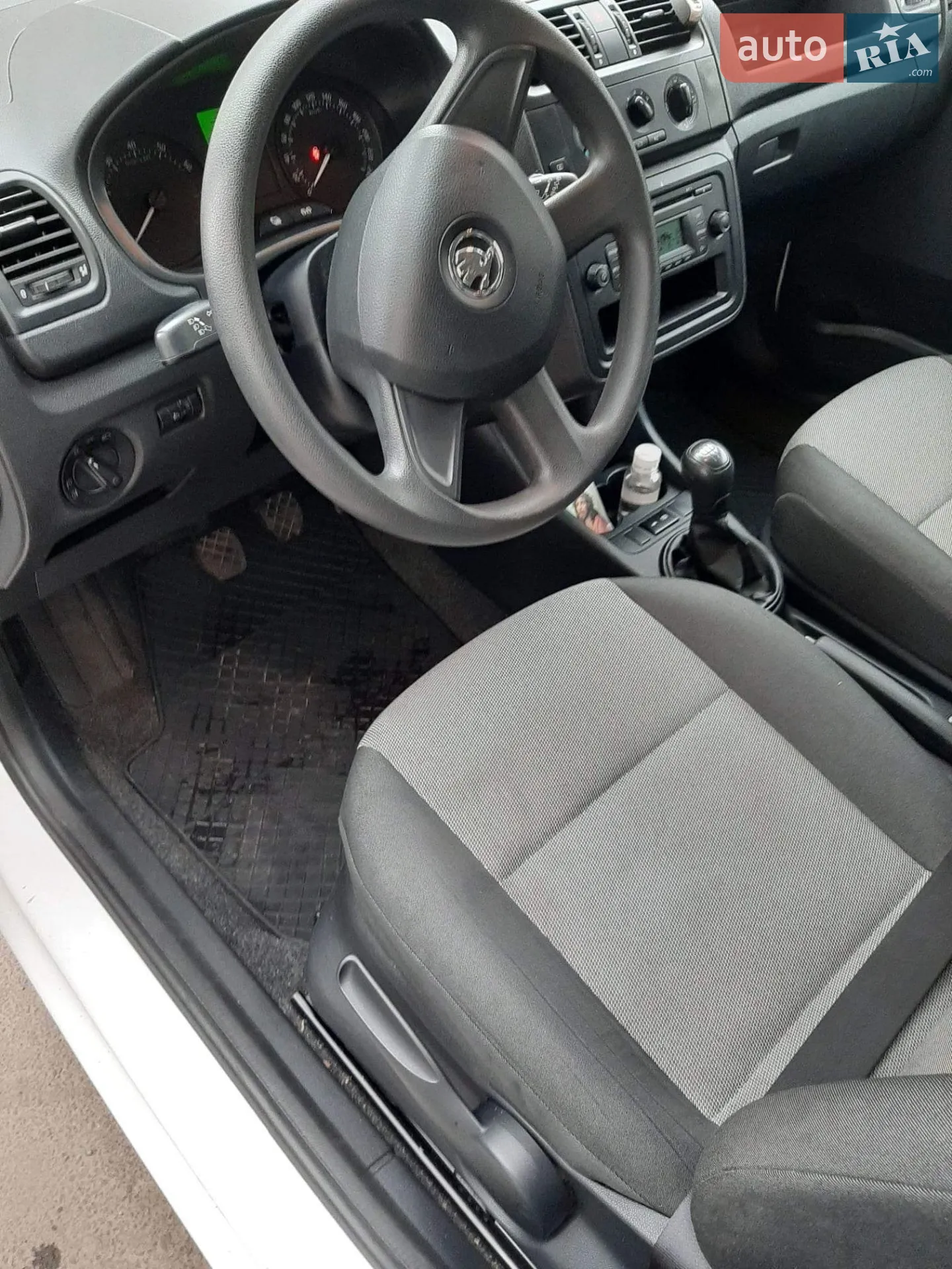 2013 Skoda Fabia - мініатюра 4