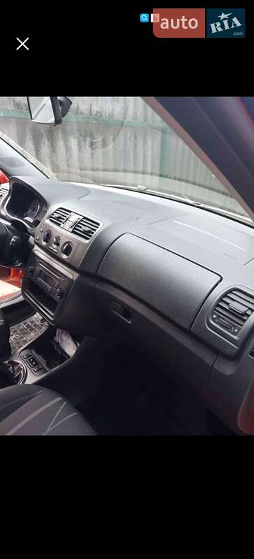 Універсал Skoda Fabia 2013 в Ужгороді