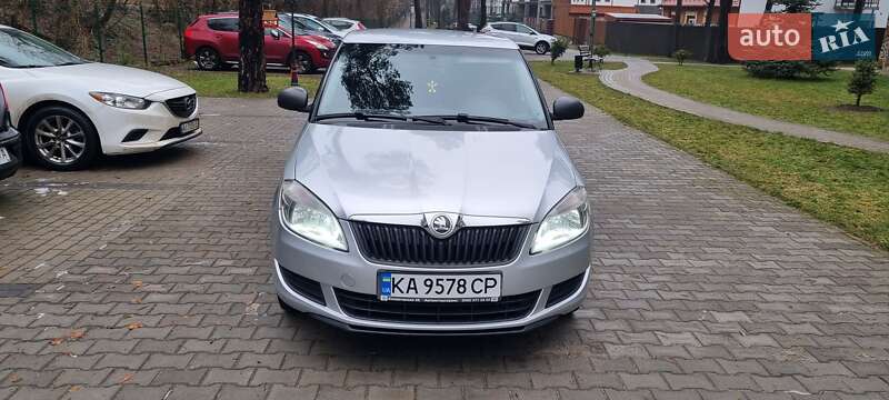 Хэтчбек Skoda Fabia 2014 в Киеве